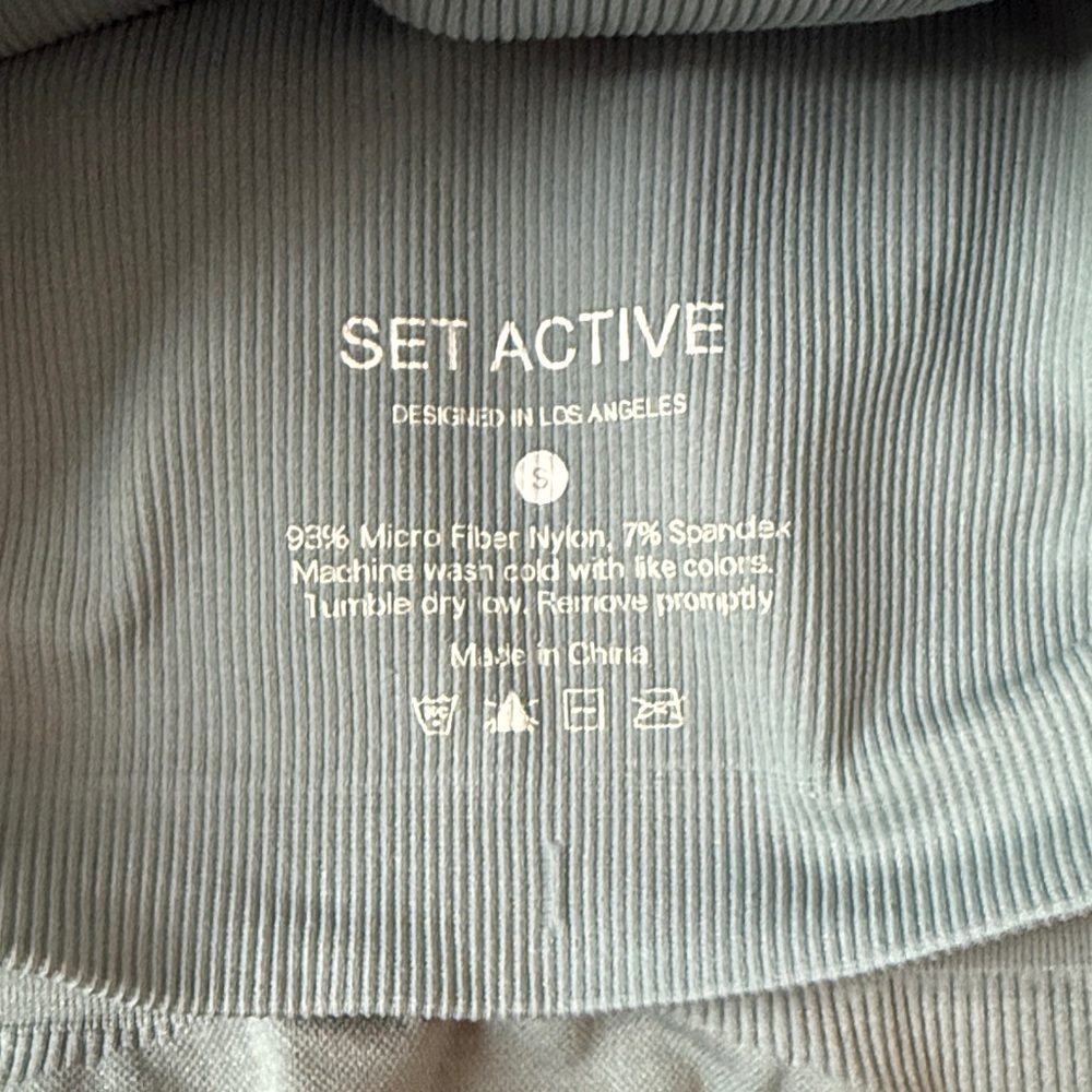 SET Active Light Blue Leggings and Top Set - Picture 3 of 3